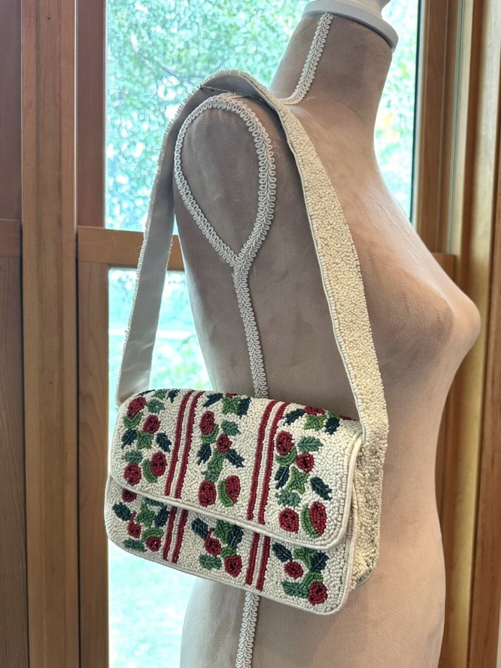 Rachel Zoe Hand Beaded Strawberry Motif Shoulder Bag Cream Baguette Purse Y2K